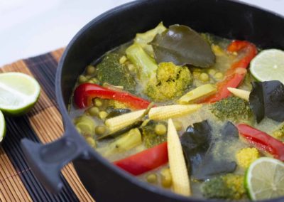 Plat du monde Pacha Miamiam cuisine bio et locale pour vos événements en Occitanie